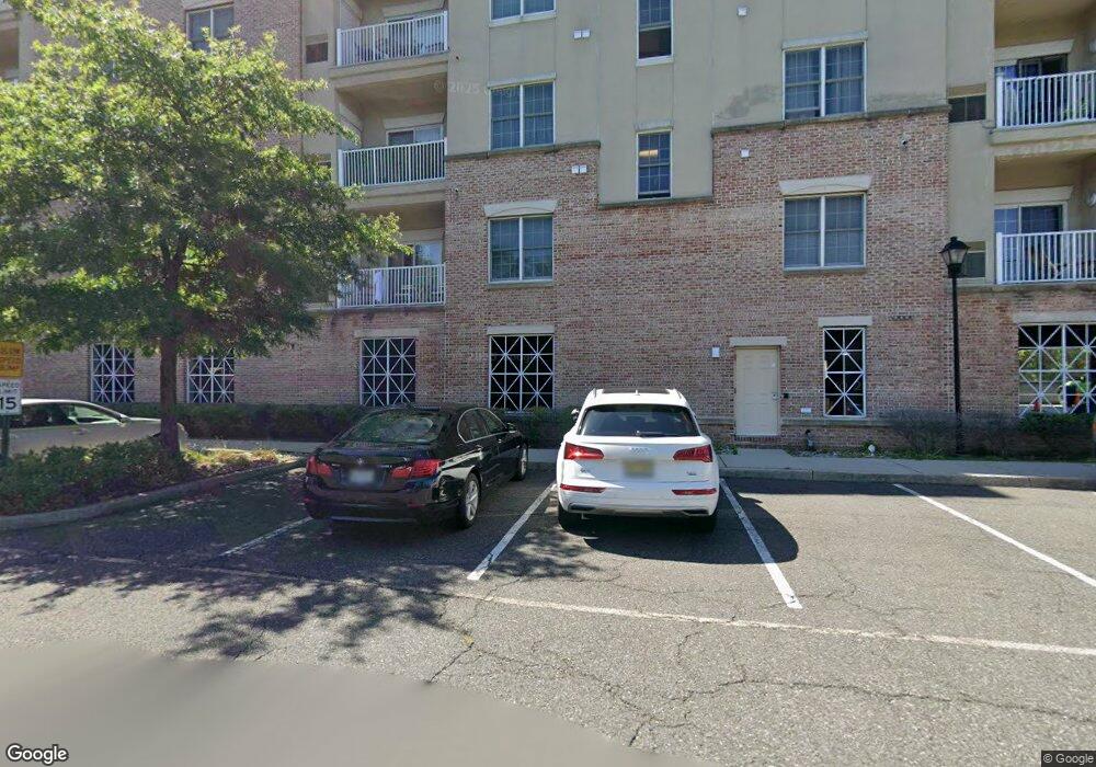 2106 Windsor Park Ct unit 106, Englewood, NJ 07631 - photo 1