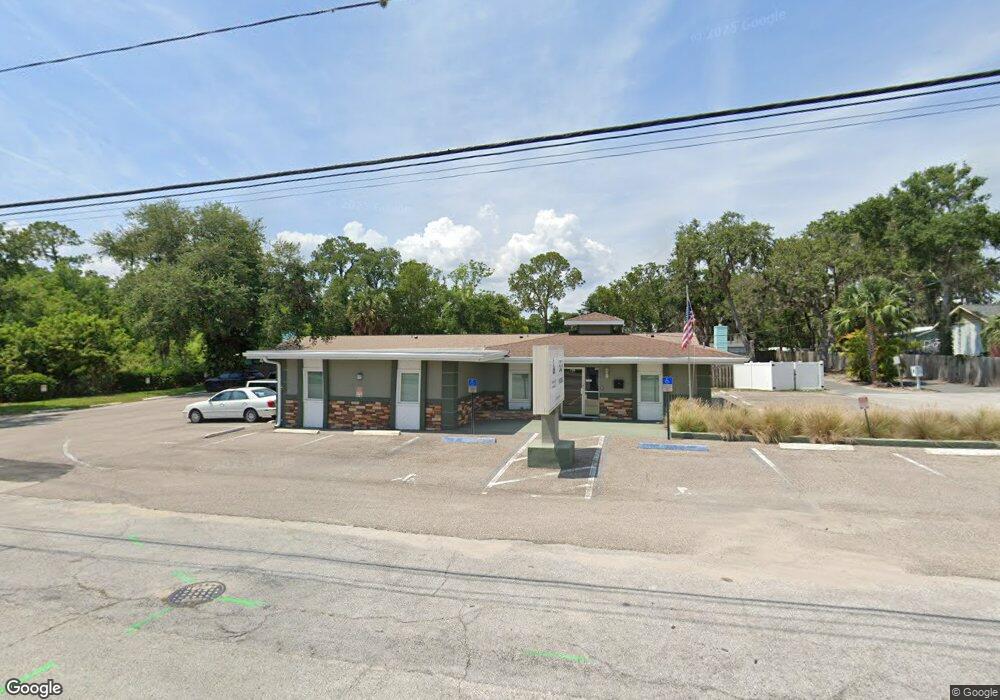 743 E Alfred St unit 743, Tavares, FL 32778 - photo 1