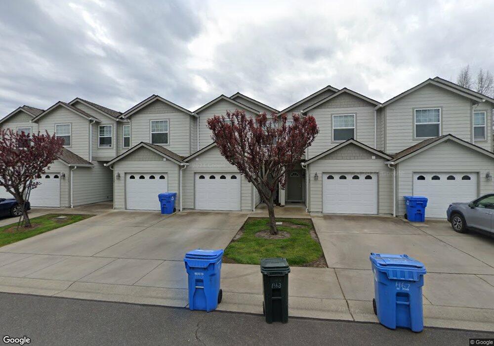 1163 SW Lafayette Dr, Grants Pass, OR 97527 - photo 1