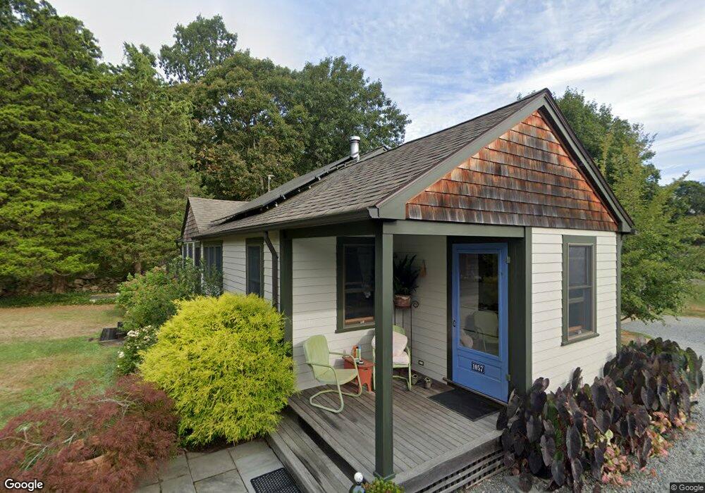 1057 Gilbert Stuart Rd, Saunderstown, RI 02874 - photo 1