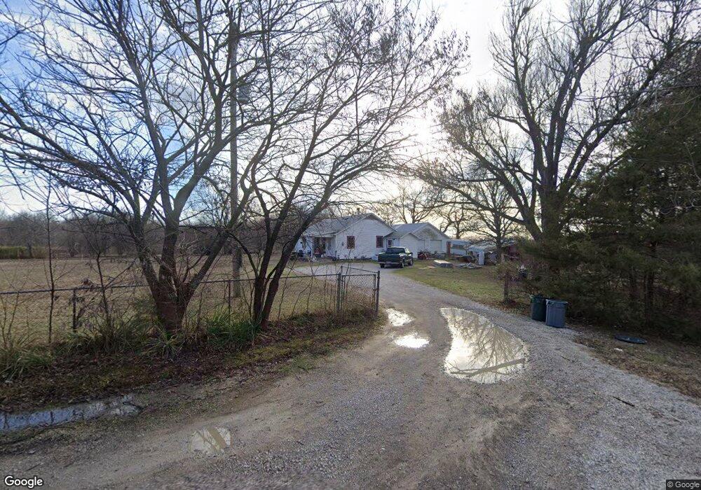 2810 Doss Ave, Parsons, KS 67357 - photo 1