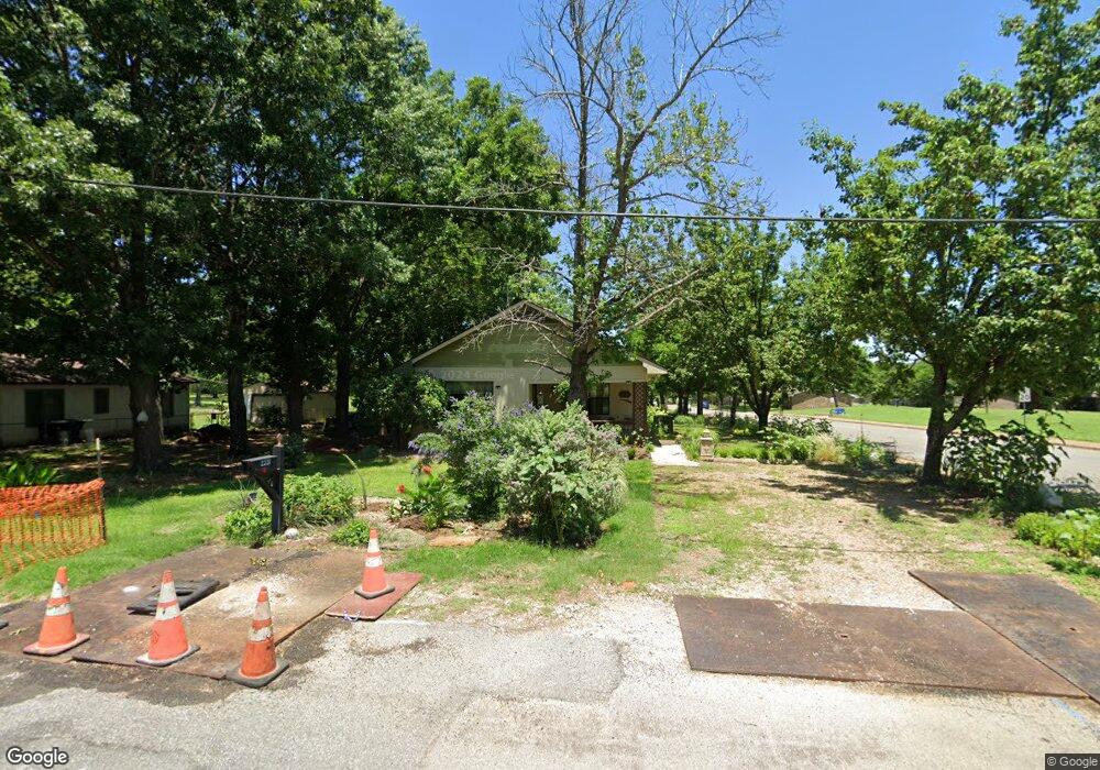 2331 W Walker St, Denison, TX 75020 - photo 1