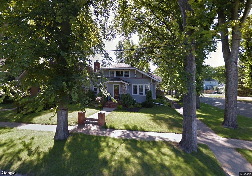 1201 9th St S, Fargo, ND 58103 - photo 1