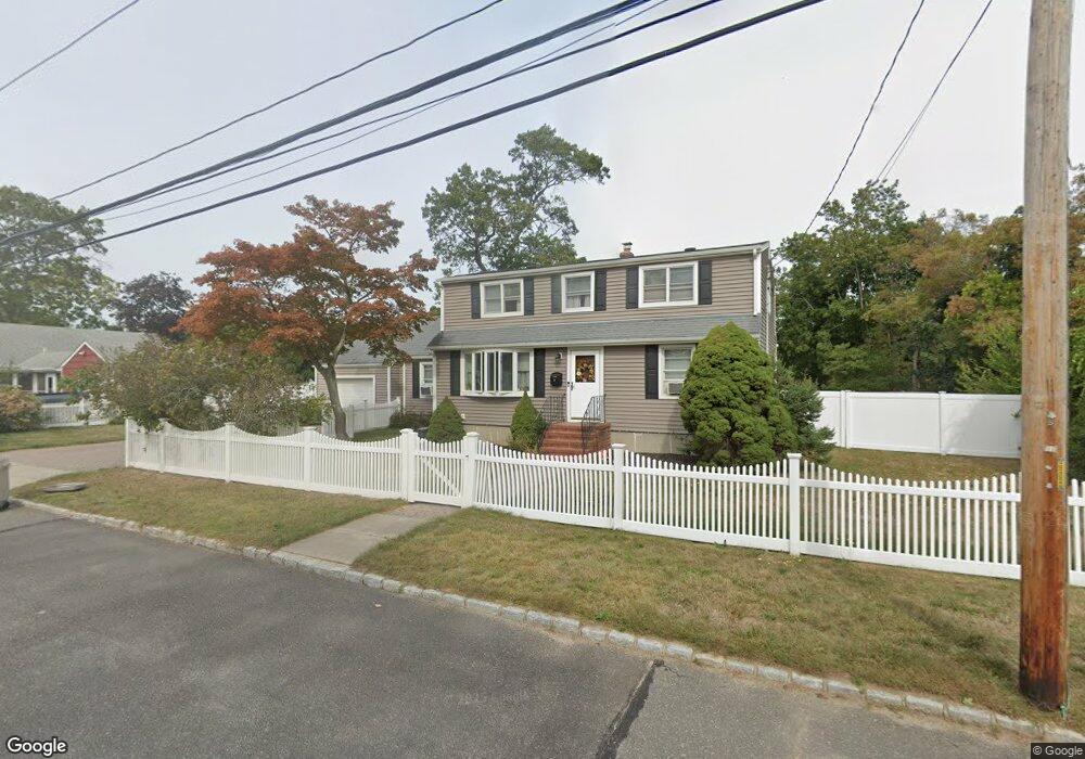 91 Bonaparte Ave, Islip, NY 11751 - photo 1