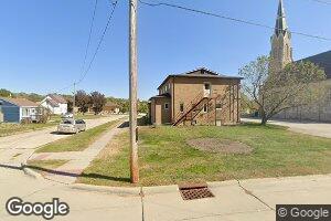 309 2nd St NE, Elkader, IA 52043