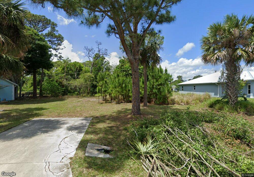 198 Columbus St, Sebastian, FL 32958 - photo 1