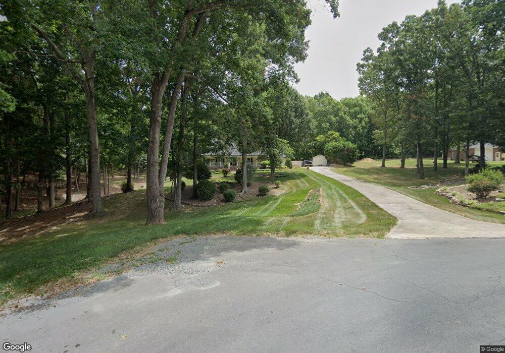 2755 Hickory Dr, Asheboro, NC 27205 - photo 1