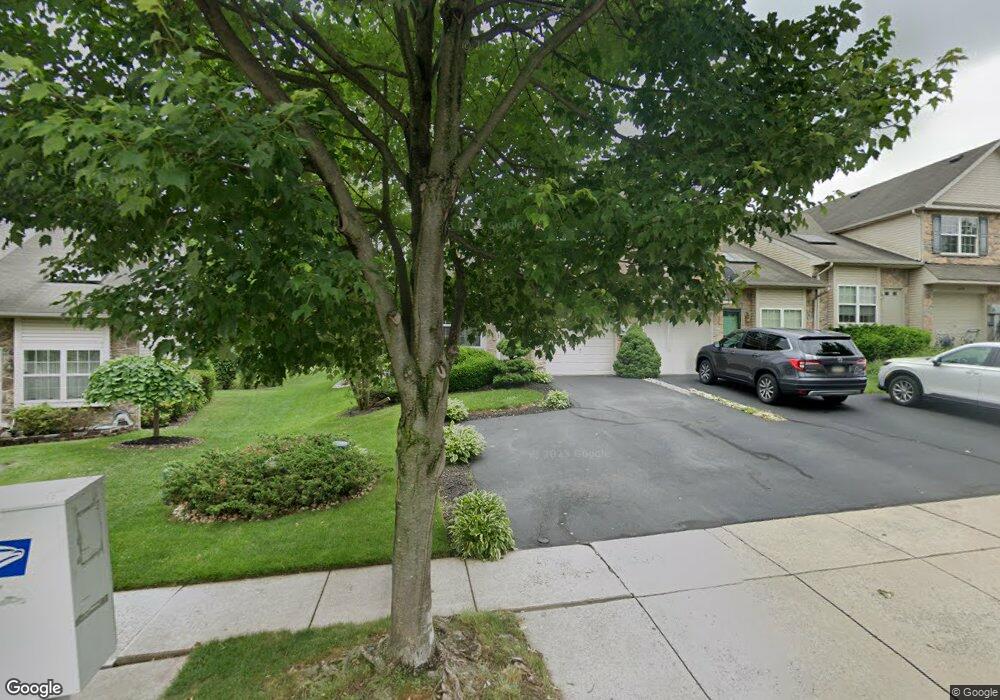 1067 Timberidge Ln, Allentown, PA 18106 - photo 1