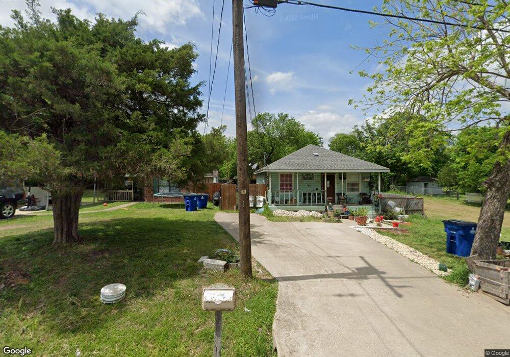 304 E Moore St, Ennis, TX 75119 - photo 1