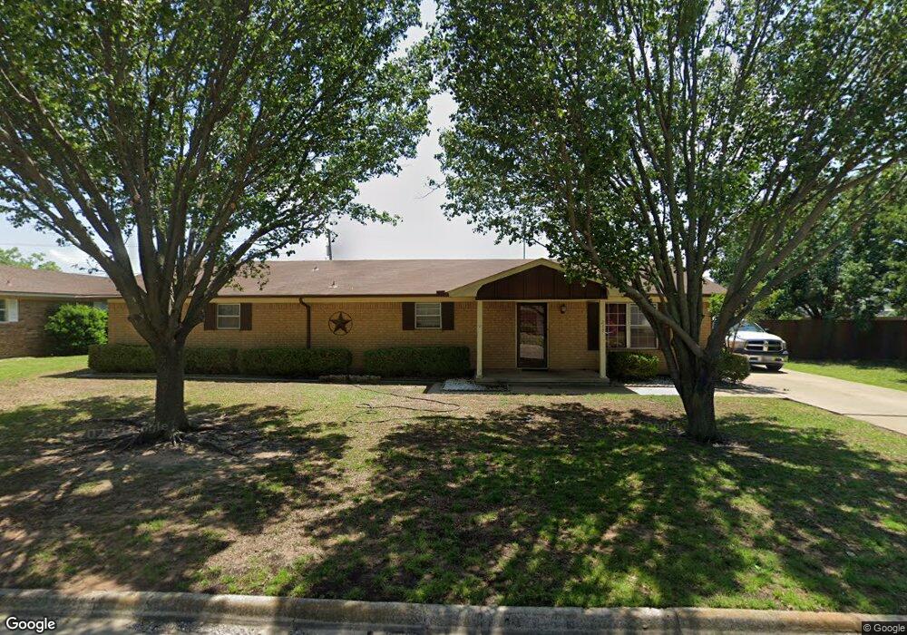 217 Texoma Dr, Whitesboro, TX 76273 - photo 1