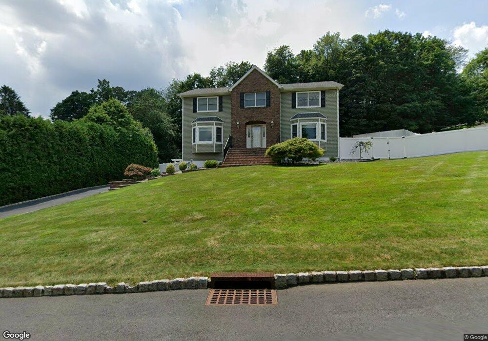 3 Carriage Ln, Nanuet, NY 10954 - photo 1