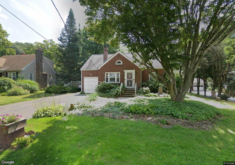 521 N Elm St, Wallingford, CT 06492 - photo 1