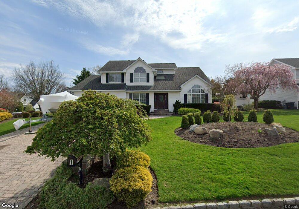 1 Peconic Ct, ComMacK, NY 11725 - photo 1