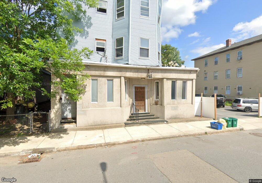 144 Canterbury St unit 4, Worcester, MA 01603 - photo 1