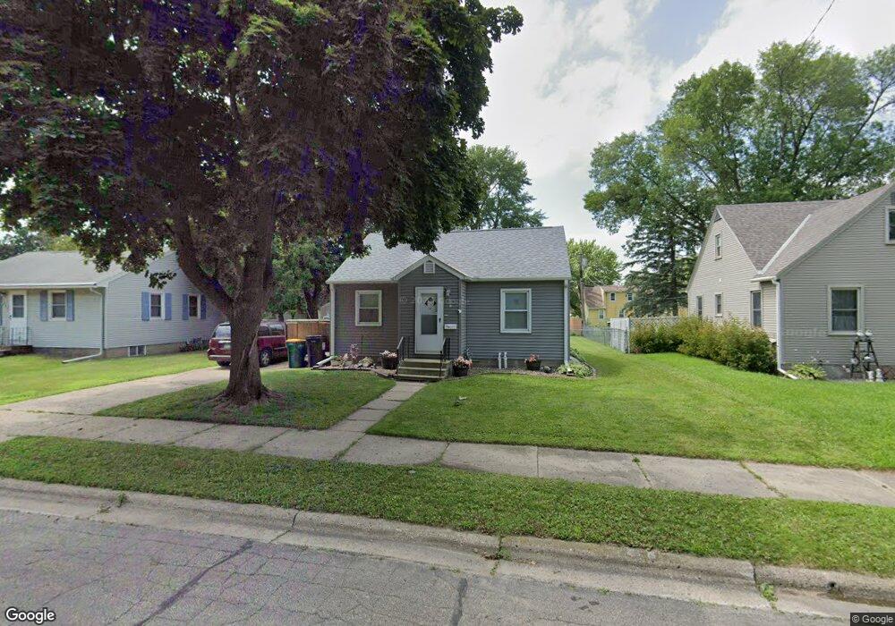 917 Columbus Ave, Albert Lea, MN 56007 - photo 1