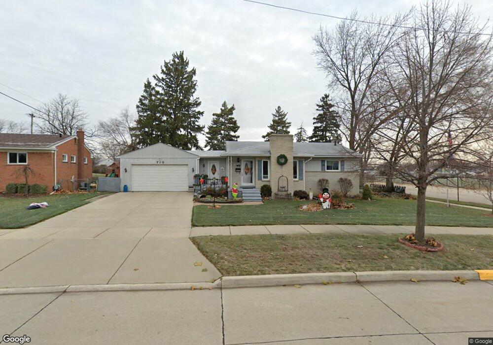 710 Elmsford Dr, Clawson, MI 48017 - photo 1