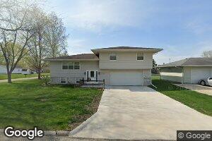 302 Prairie Dr, Monroe, IA 50170