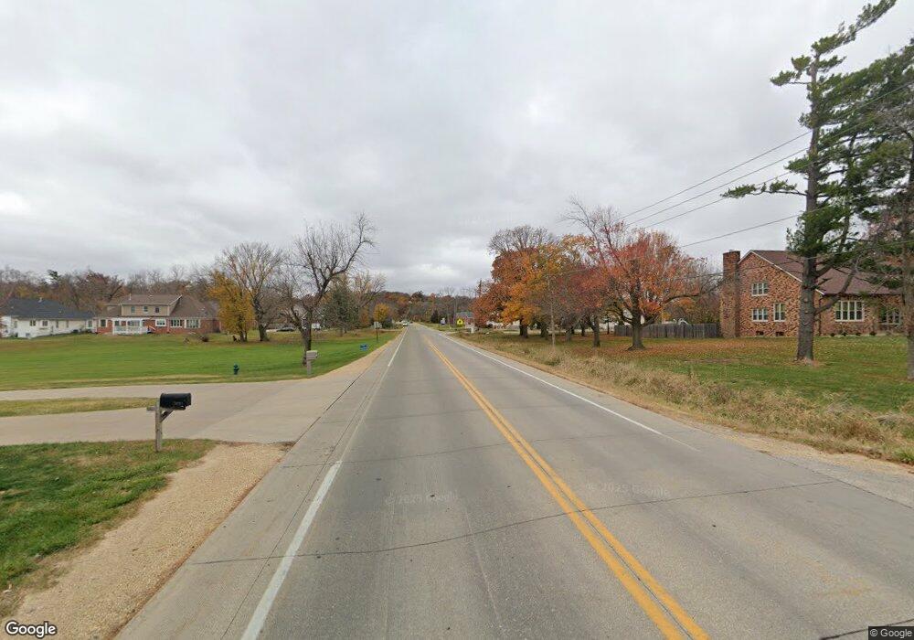 5 Sylvan Ln SE, Cedar Rapids, IA 52403 - photo 1