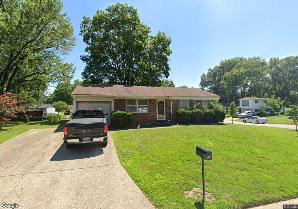 3261 Highgate Ln, Saint Charles, MO 63301 - photo 1