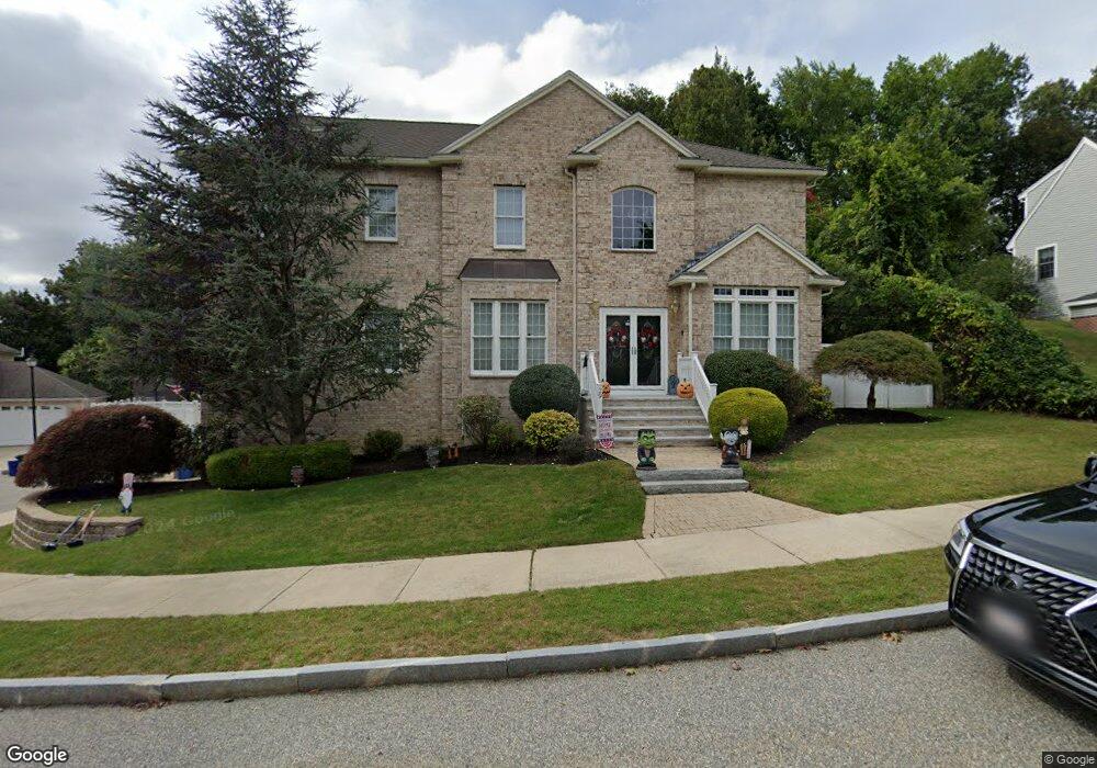 29 Murdoch Rd, Stoneham, MA 02180 - photo 1