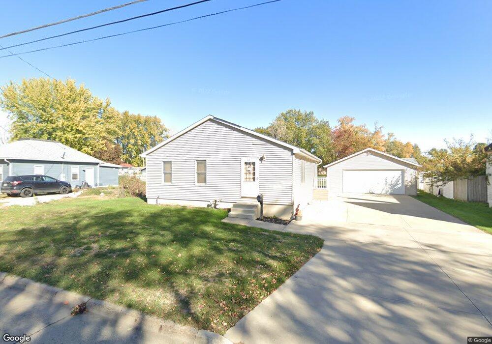 812 E 8th St N, Newton, IA 50208 - photo 1