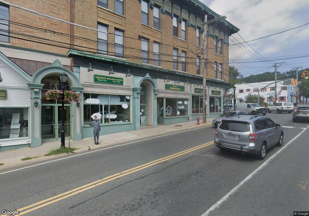 303 Main St unit 2C, Port Washington, NY 11050 - photo 1