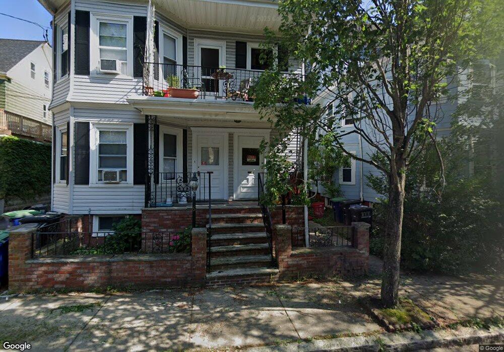 8 Holyoke Rd unit 2, Somerville, MA 02144 - photo 1