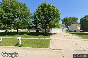 120 Sunset Ln, Elk Run Heights, IA 50707
