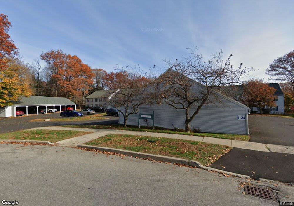 8 Twin Oaks Terrace, South Burlington, VT 05403 - photo 1