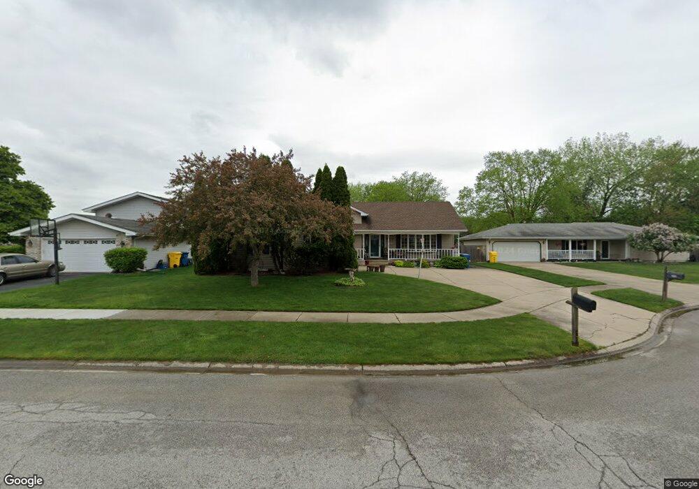 706 N Robin Ct, Griffith, IN 46319 - photo 1