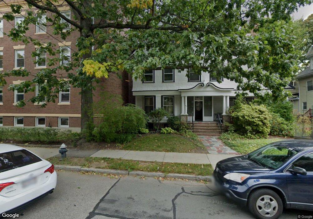 51 Manchester Rd unit 3, Brookline, MA 02446 - photo 1