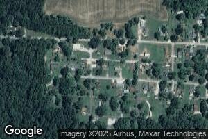 609 W Pleasant St, Staunton, IN 47881