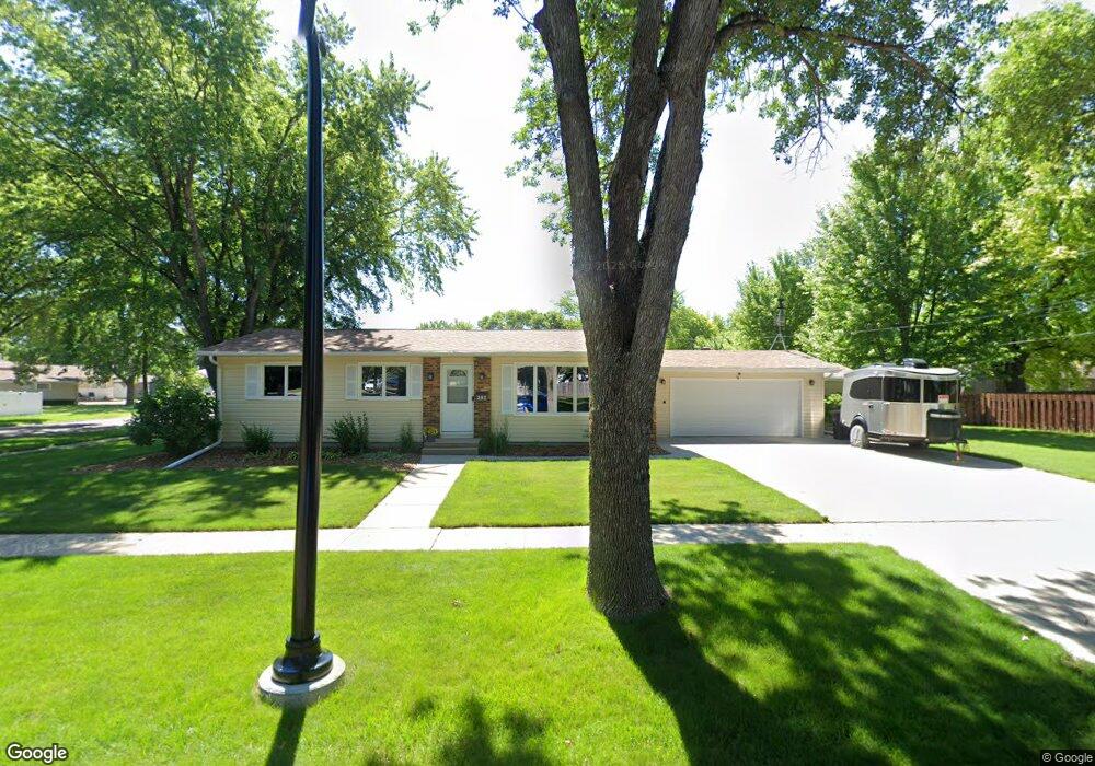 302 Forest Ave N, Fargo, ND 58102 - photo 1