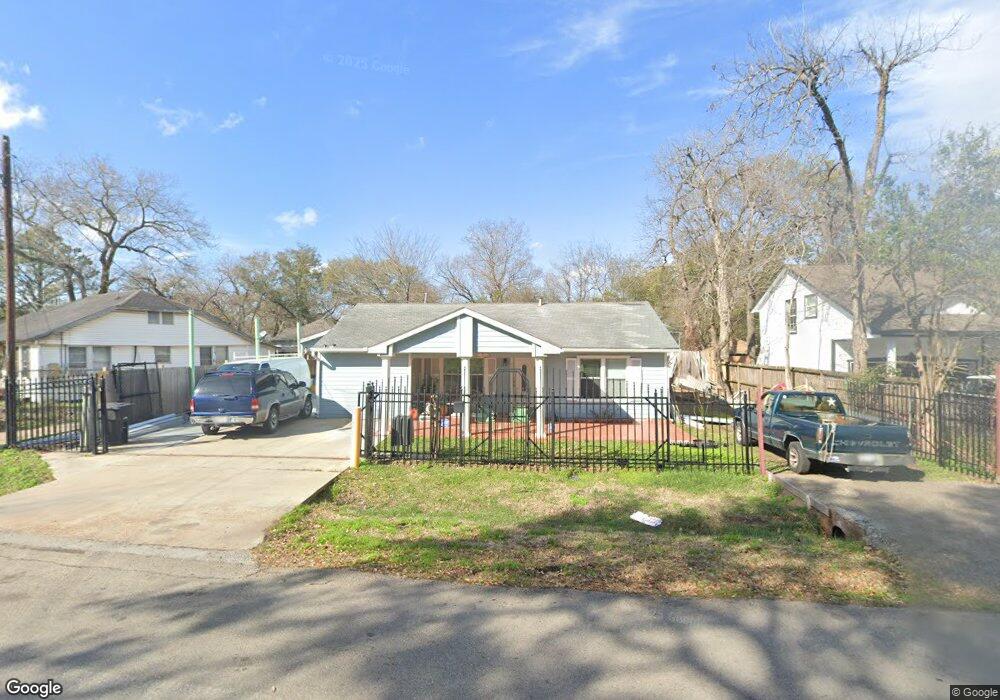 523 Plymouth St, Houston, TX 77022 - photo 1