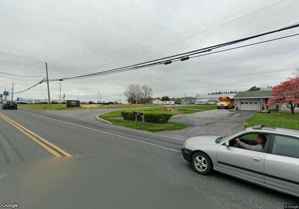 855 W Main St, New Holland, PA 17557 - photo 1