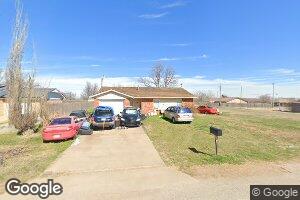 627 E Main St, Geronimo, OK 73543