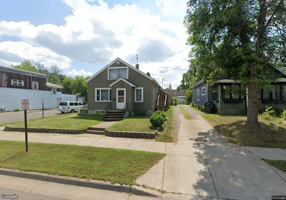 712 Carlton Ave, Cloquet, MN 55720 - photo 1