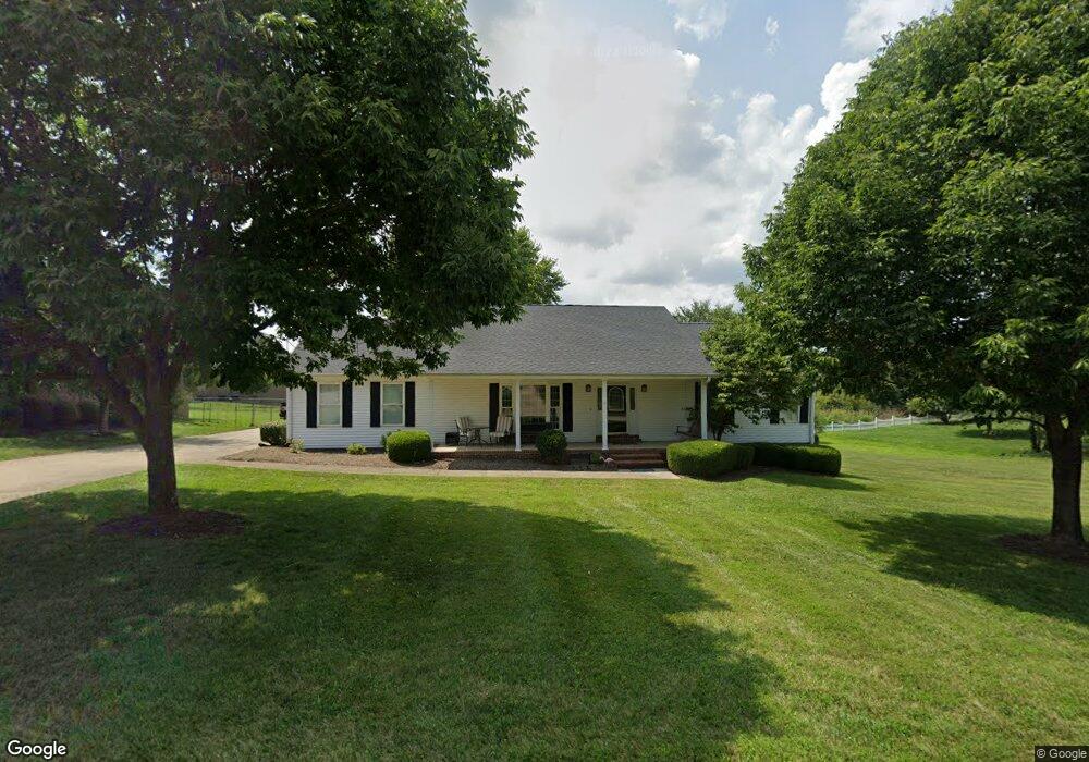 438 Agee St, Harrodsburg, KY 40330 - photo 1
