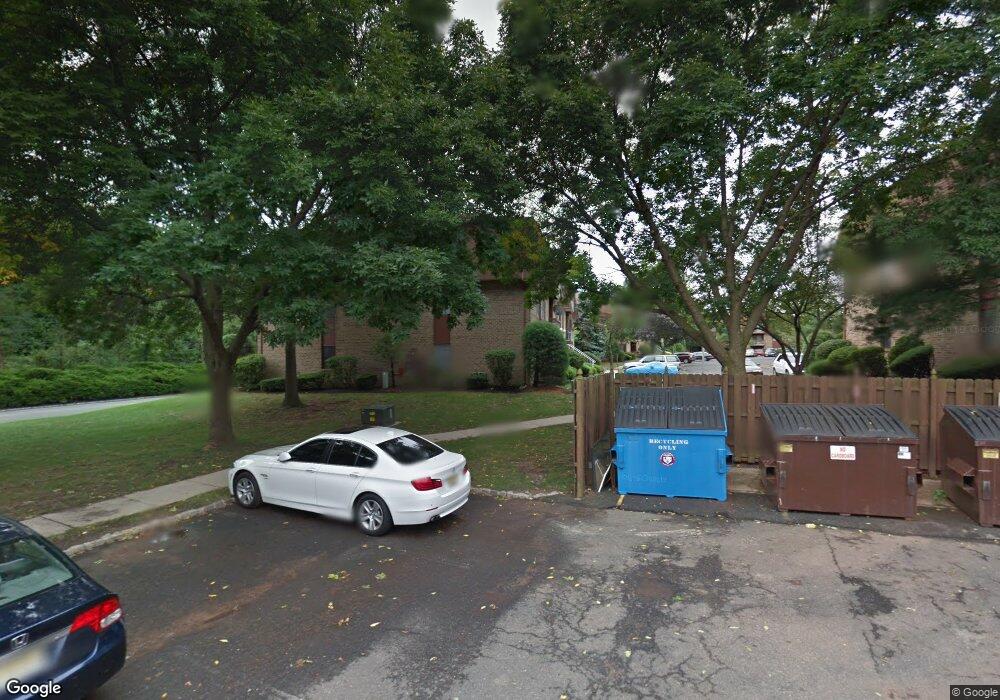 153 Overlook Ct, Woodbridge, NJ 07095 - photo 1