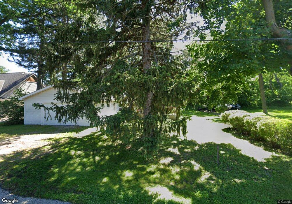 1108 Nagawicka St, Delafield, WI 53018 - photo 1