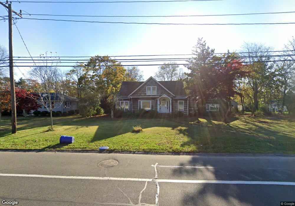 122 Country Rd, Medford, NY 11763 - photo 1