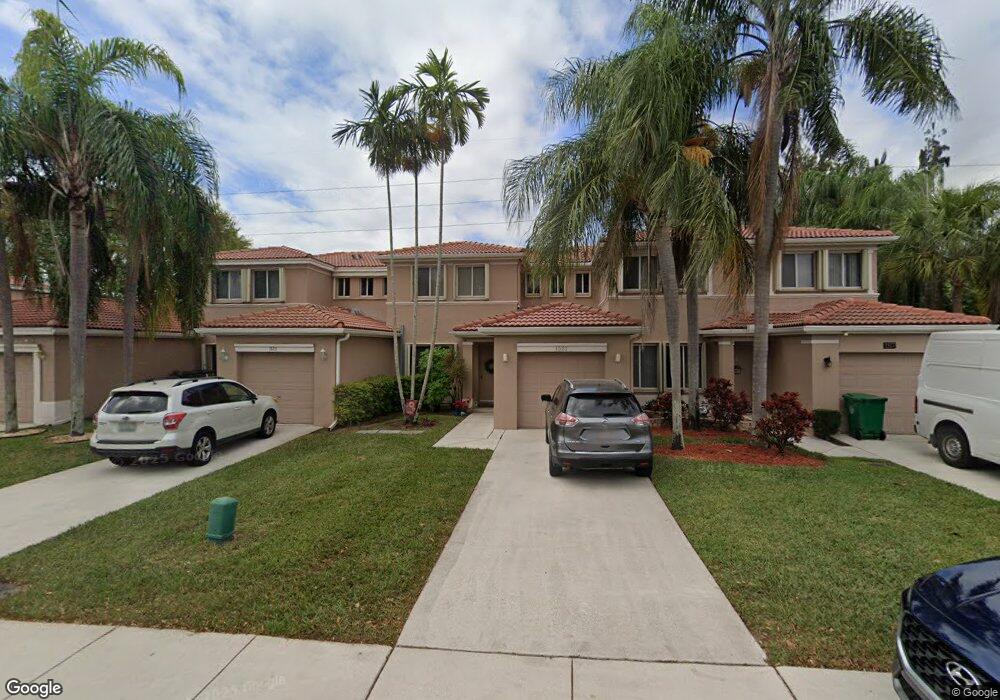 1523 W Harmony Lake Cir, Davie, FL 33324 - photo 1