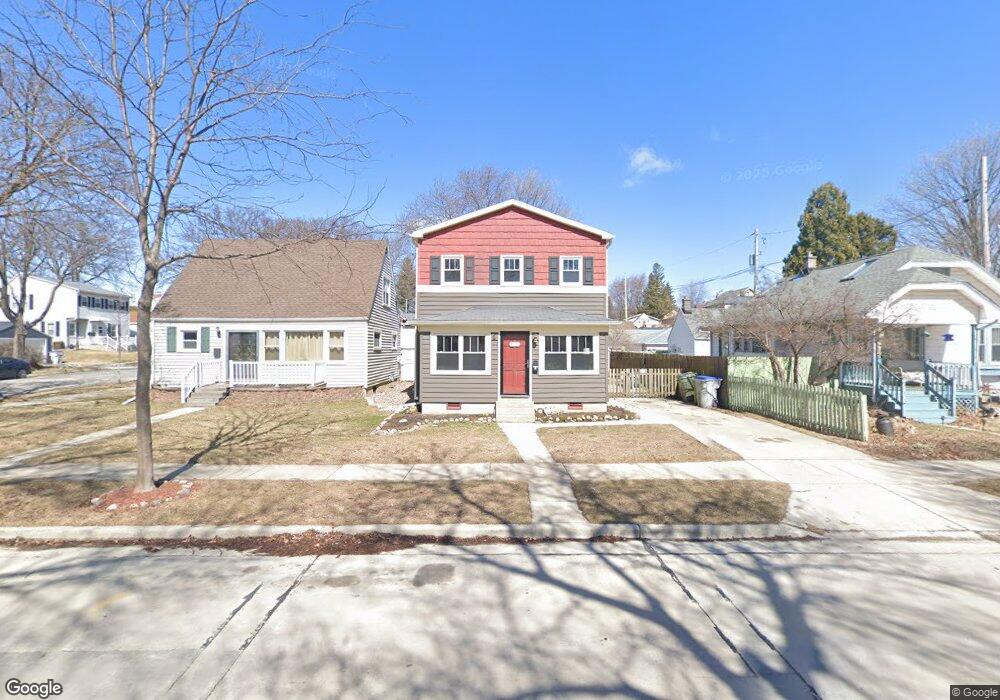 184 W Bolivar Ave, Milwaukee, WI 53207 - photo 1