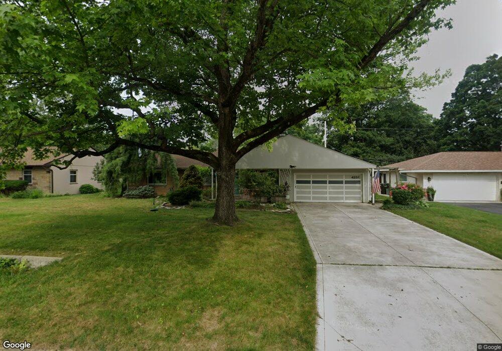 4251 Lawnview Dr, Columbus, OH 43214 - photo 1