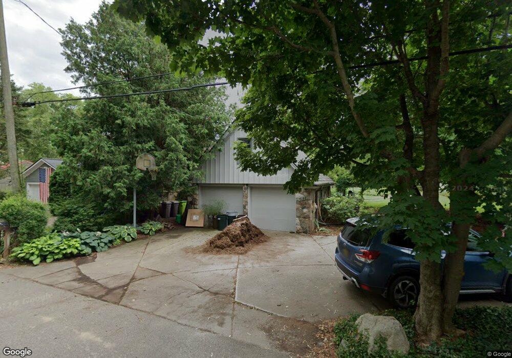 6815 Alden Dr, West Bloomfield, MI 48324 - photo 1