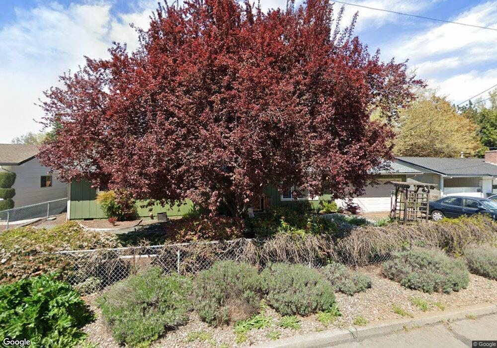 454 N Central Valley Dr, Central Point, OR 97502 - photo 1