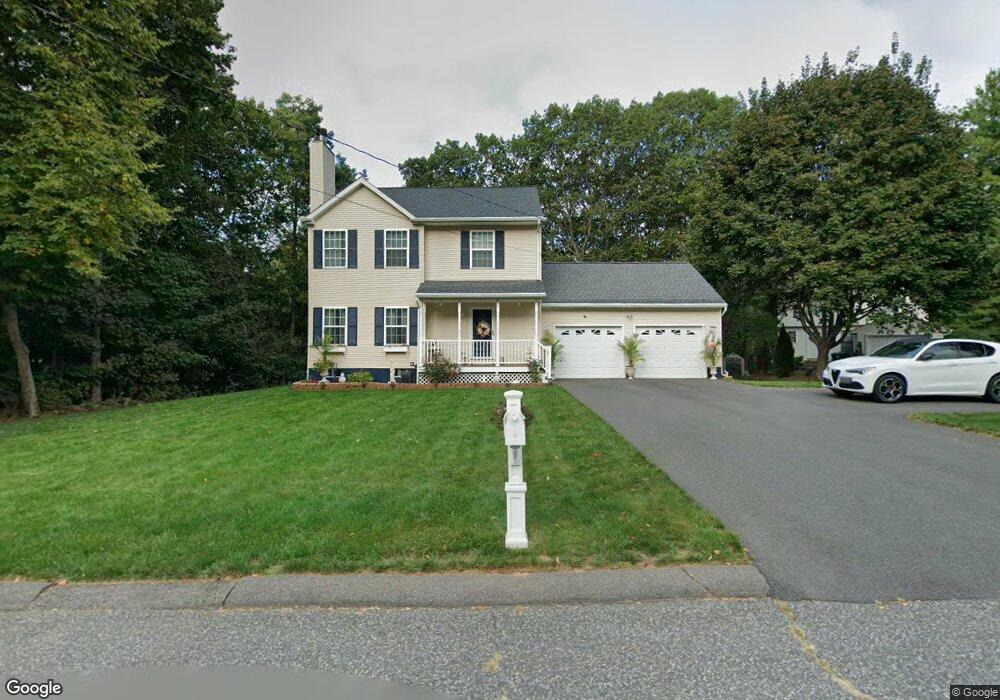 5 Wayne Ct, Holyoke, MA 01040 - photo 1