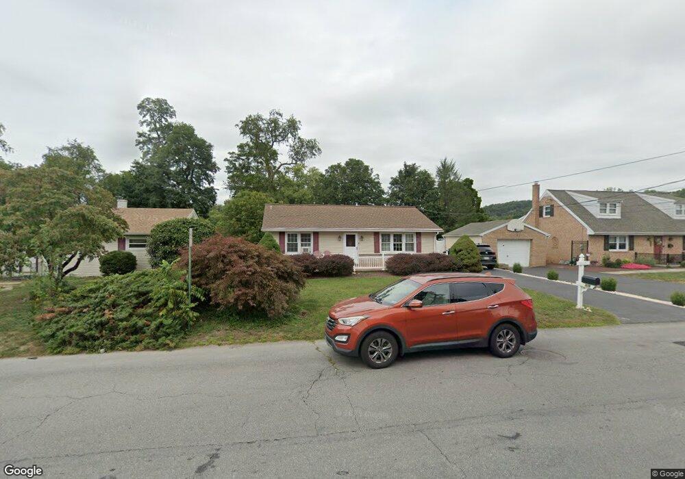 449 Maple St, Columbia, PA 17512 - photo 1