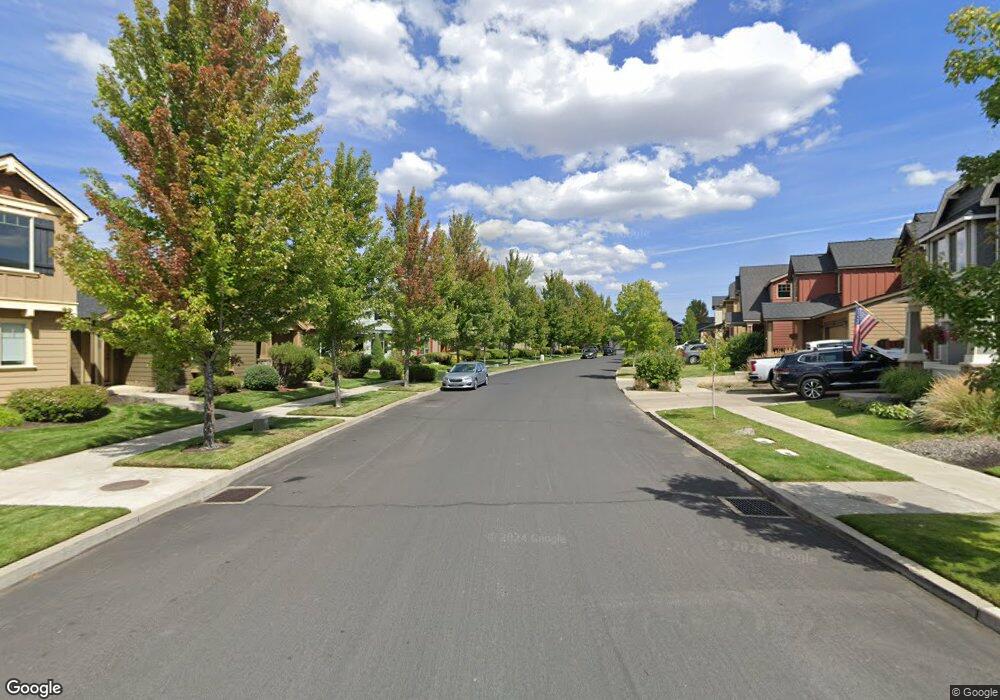 611881 Dayspring Dr, Bend, OR 97702 - photo 1