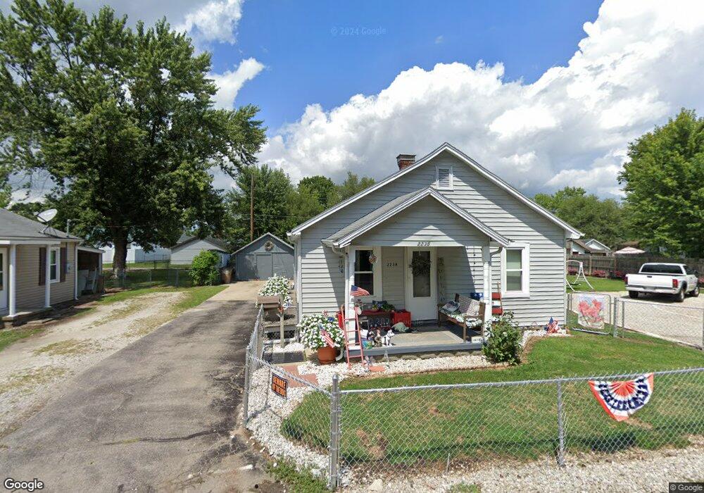 2238 Mckinley Ave, Columbus, IN 47201 - photo 1